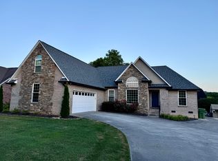 6236 Rivers Run Dr, Knoxville, TN 37914