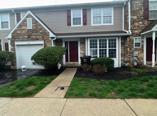 209 Aspen Dr, Royersford, PA 19468