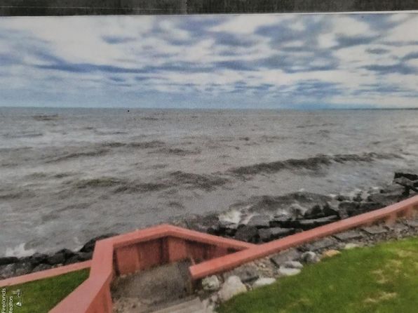1110 By The Shores Dr APT 4, Huron, OH 44839
