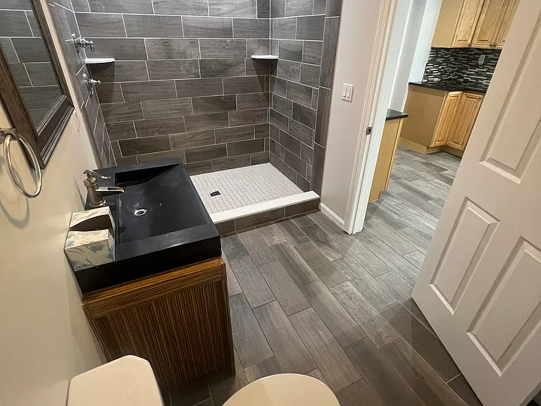 21 Dale St #L1 — Photo 12