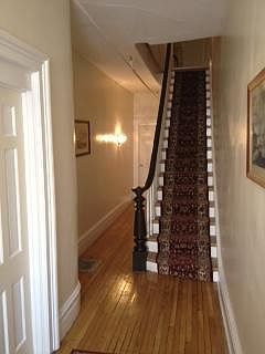 Entrance foyer at 152 Lancaster