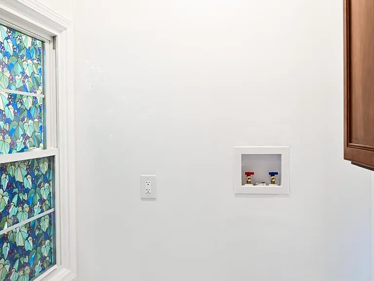 210 Forest Dr — Photo 10