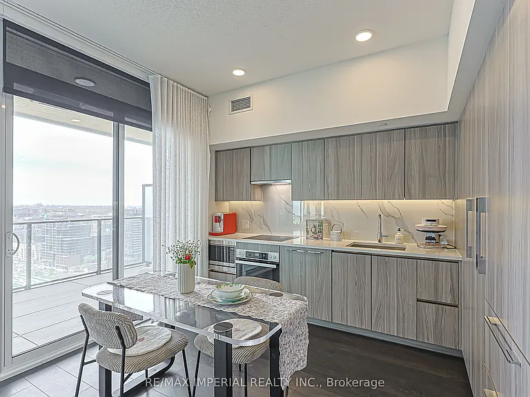 1 Concord Cityplace Way #3510 — Photo 8