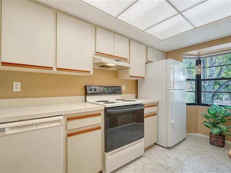 5649 Summer Side Ln #41B — Photo 16