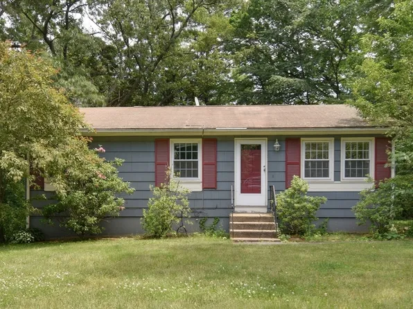 23 Priscilla Rd, Hopkinton, MA 01748