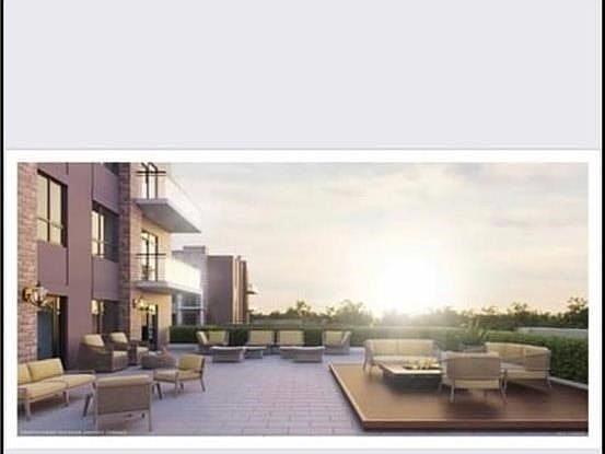 2nd image of 5055 Greenlane #246