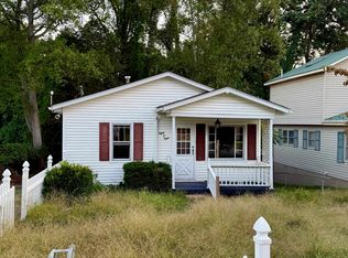 808 James St, Flatwoods, KY 41139