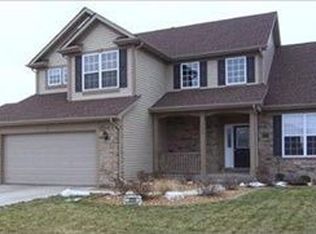 1224 Flagstone Dr, Dyer, IN 46311