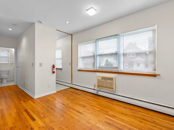 239 Crescent Lane image 6 of 16