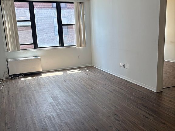 5th image of 9019 Wall St APT 4G