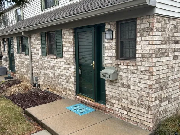 3851 Greenleaf Cir, Kalamazoo, MI 49008