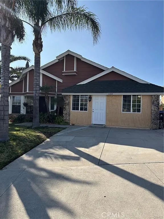 Studio, 577 sqft, $1,700 — Photo 1