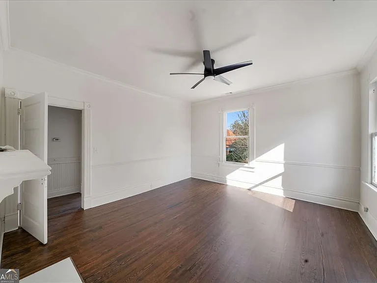 170 Rogers Ave — Photo 23