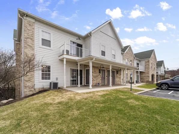 2718 Northview ROAD #1, Waukesha, WI 53188