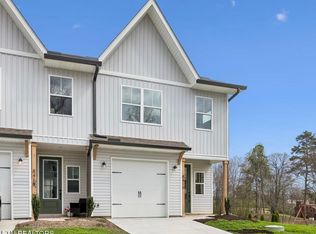 8416 Whisper Ln, Powell, TN 37849