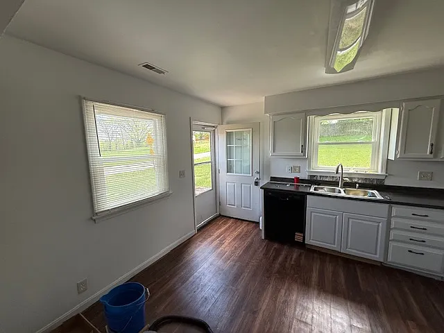 6523 Heathervale Ct — Photo 2