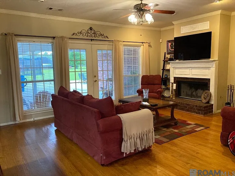 11280 Amalie St — Photo 2
