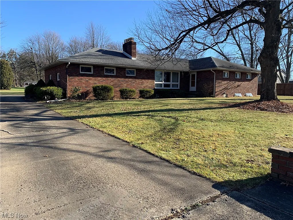 5213 Lemoyne Ave photo 1