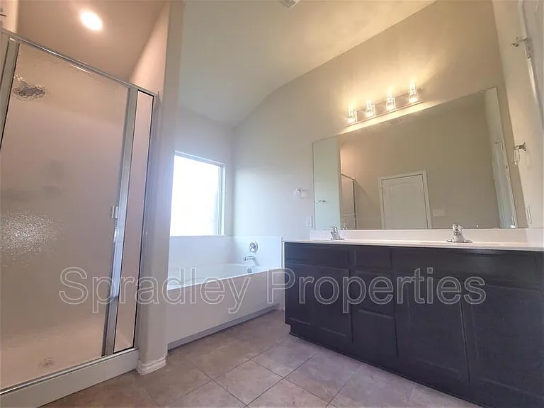 4617 Abergavenny Dr — Photo 10