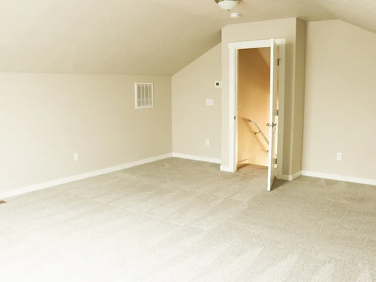 3605 S Rosa Parks Way — Photo 18