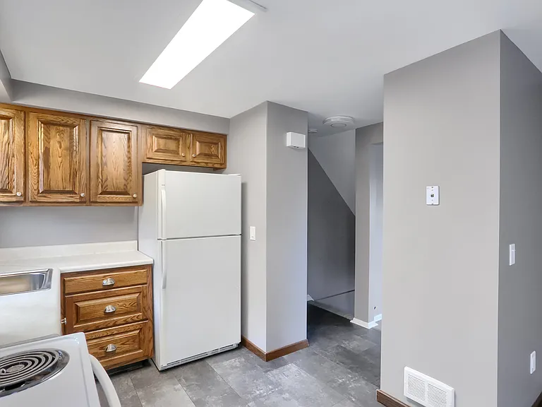 4286 Sample Ct — Photo 16
