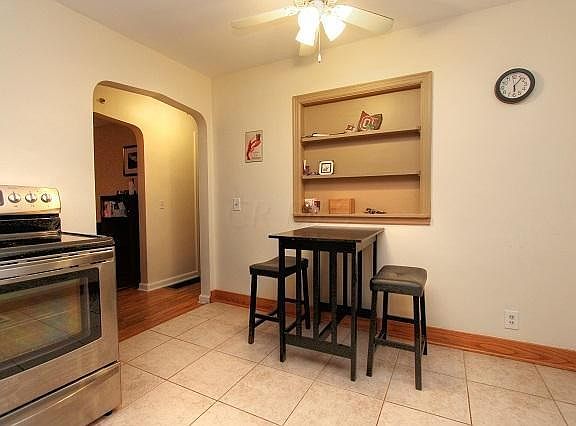4th image of 667 E Jeffrey Pl
