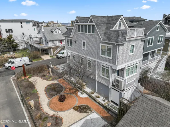 10 & 12 Shrewsbury Way, Sea Bright, NJ 07760