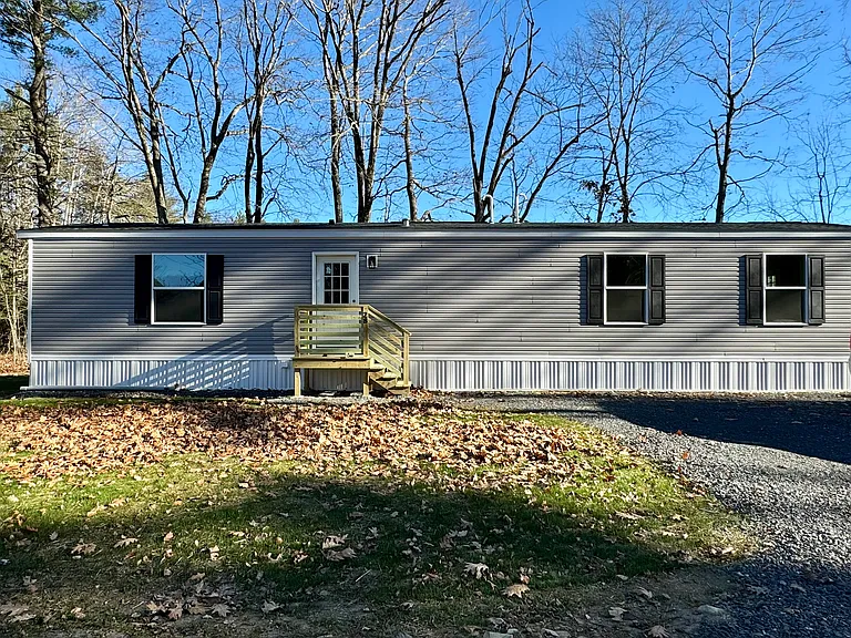 28 Double J Ln — Photo 9