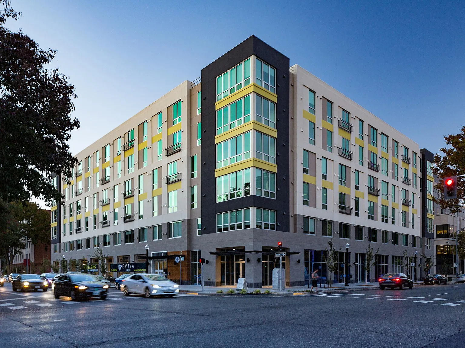 EVIVA Midtown Apartments — Photo 1