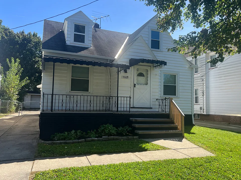 5009 Vandalia Ave