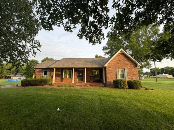 1120 Oak Plains Rd, Clarksville, TN 37043