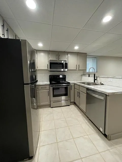 Building Photo - 1309 Ruskin St #5