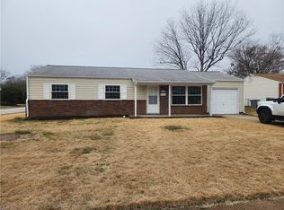 1 Maume Cir, Hampton, VA 23666