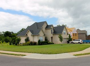 5203 Starnes Dr, Murfreesboro, TN 37128