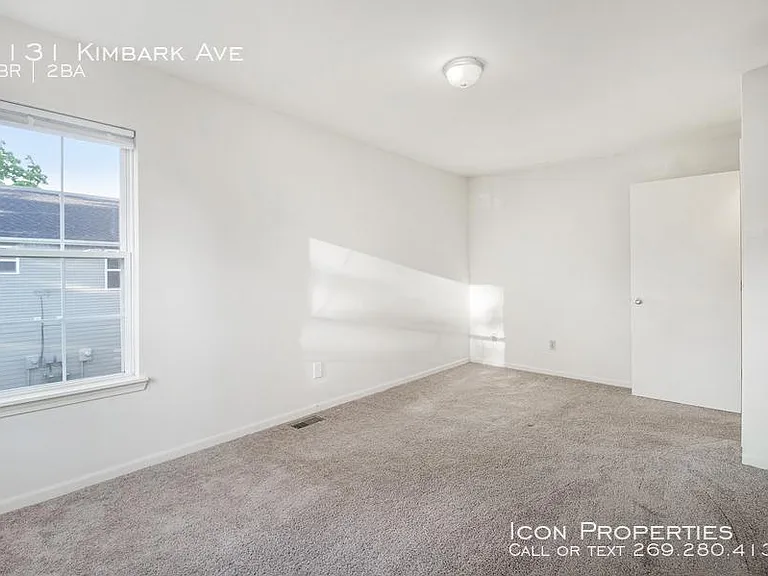 1131 Kimbark Ave — Photo 8