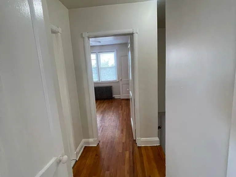 1502 N Kenwood Ave — Photo 11