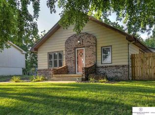 2523 Olive St, Bellevue, NE 68147