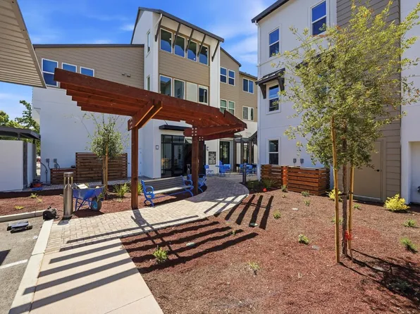 17050 Depot St #302, Morganhill, CA 95037