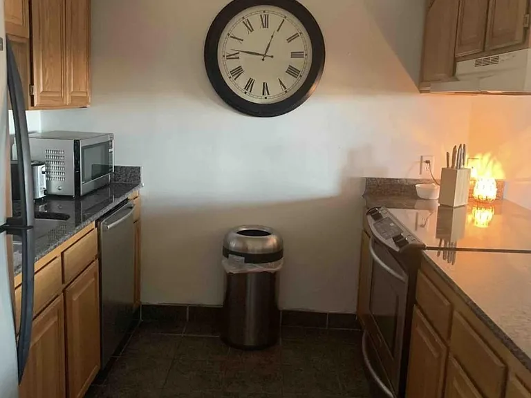 501 N Neil St #4 — Photo 5