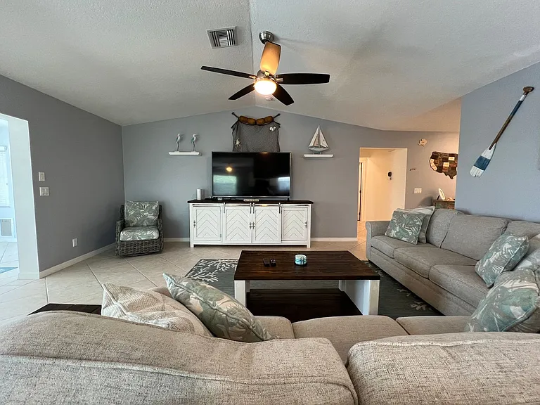 129 Barre Dr NW — Photo 8