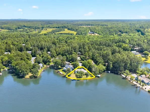 7 Dover Ct, Palmyra, VA 22963