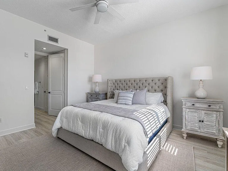 200 NE 2nd Ave #401 — Photo 3