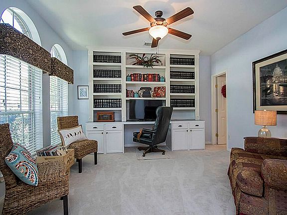 2nd image of 6202 S Sumac Dr
