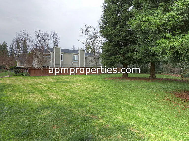 716 Garden Creek Pl — Photo 18