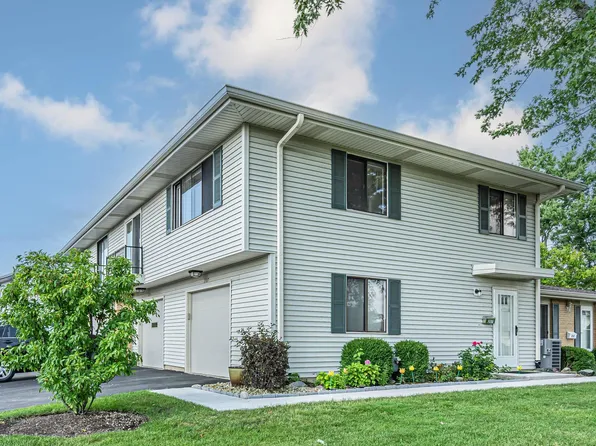 207 Kendrick Ct #207, Schaumburg, IL 60194