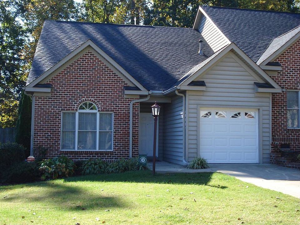 2nd image of 1516 Forest Park Dr