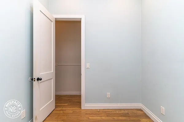 Rented by MySpaceNYC | media 12