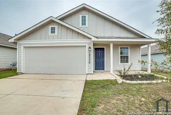 10226 Robbins Blf — Photo 1
