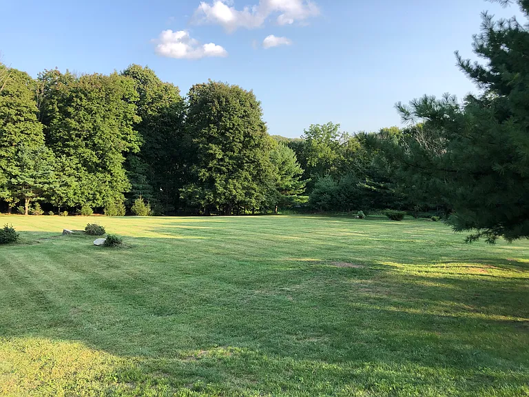 31 Hilltop Rd — Photo 30