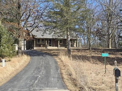 3048 Cabin Ct, Suamico, WI, 54313